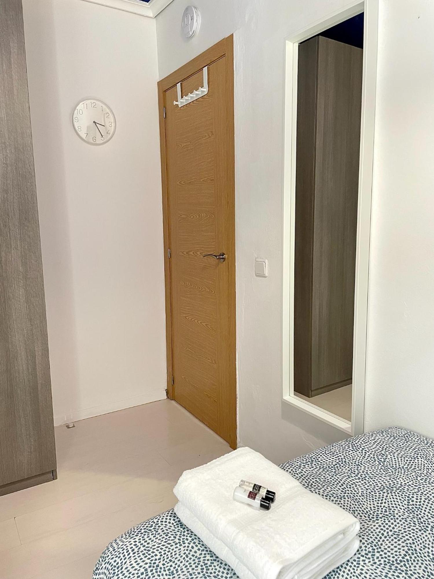 ולנסיה Central Private Bedroom - Comfy&Quiet - Near City Of Arts And Sciences מראה חיצוני תמונה