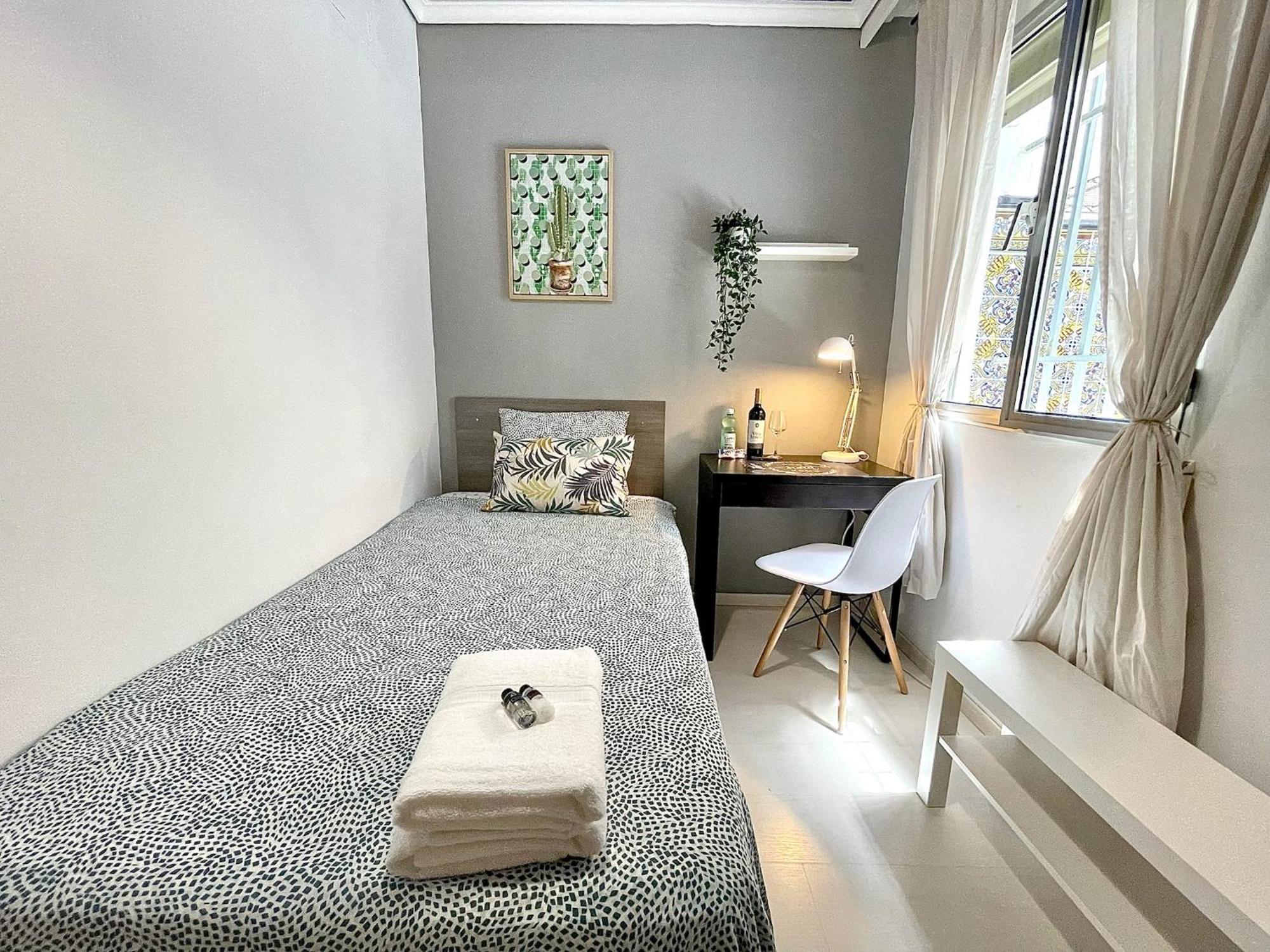 ולנסיה Central Private Bedroom - Comfy&Quiet - Near City Of Arts And Sciences מראה חיצוני תמונה