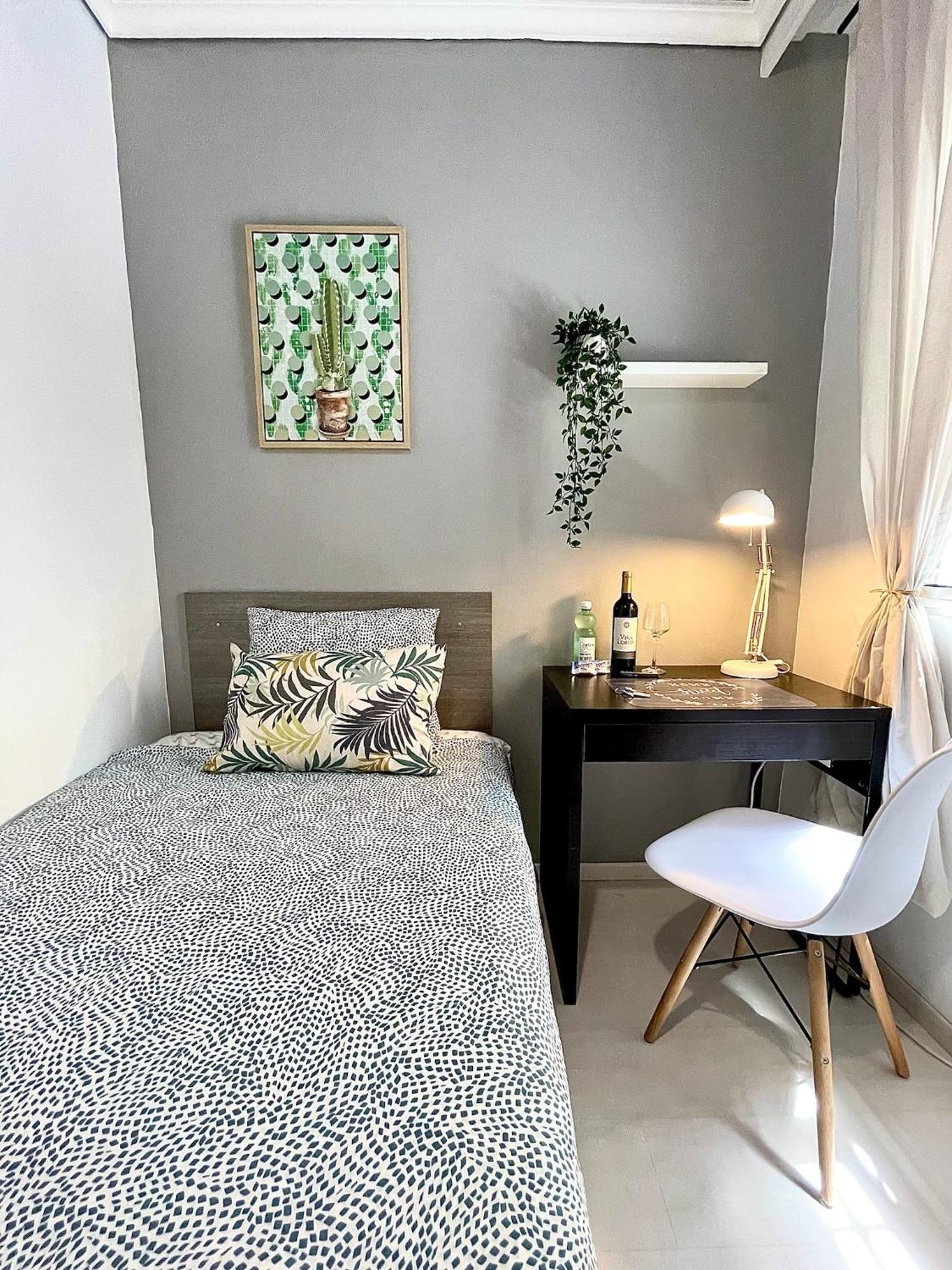 ולנסיה Central Private Bedroom - Comfy&Quiet - Near City Of Arts And Sciences מראה חיצוני תמונה